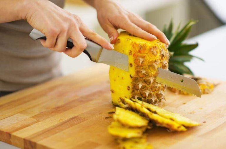 How to make a Detox Diet with Pineapple in an Easy Way?
