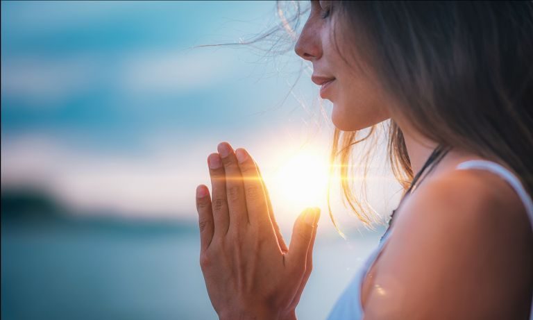 4 Simple Methods that Helps to calm anxiety Easily!